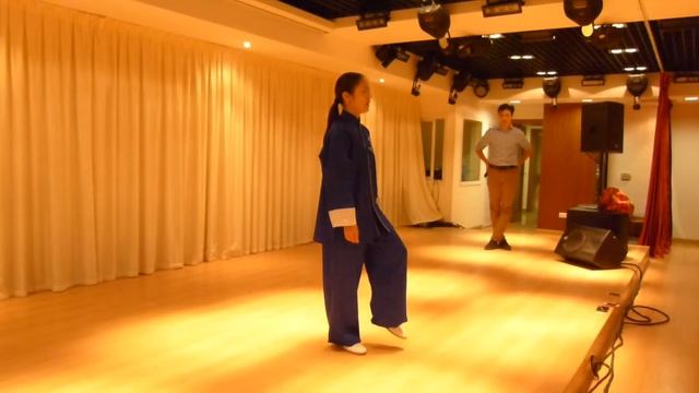 вечерняя разминка быстрая смотреть онлайн