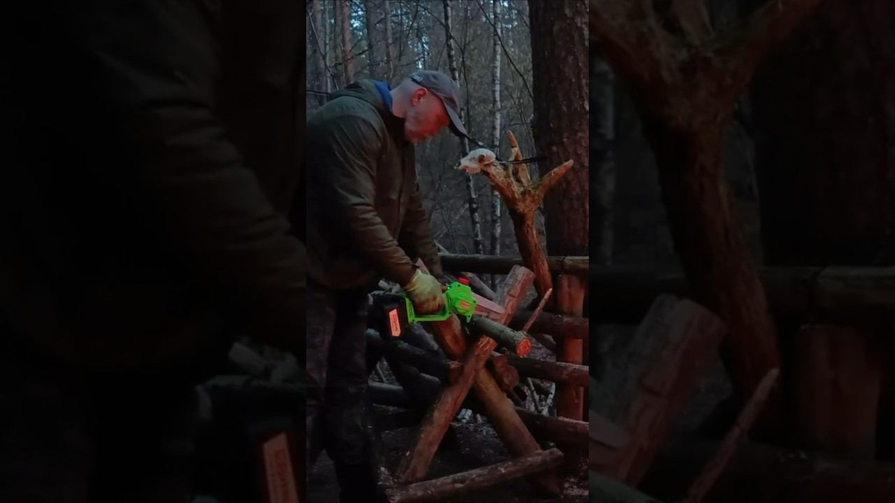 Полезный инструмент для бушкрафта. Аккумуляторная мини-пила и рубанок #redverg смотреть онлайн