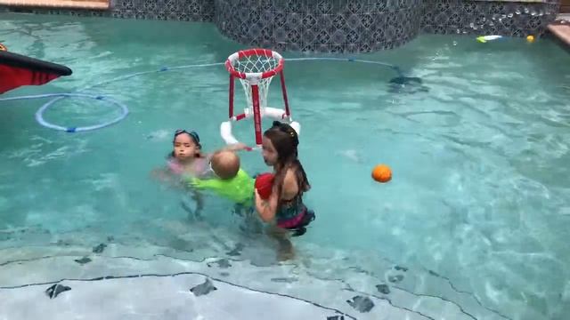 GKR’s Pool Basketball Game! смотреть онлайн
