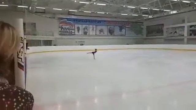 Юный фигурист 5 лет Вальс Анастасии смотреть онлайн