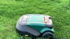 Робот газонокосилка. Умное кошение. Умный выбор! Robomow.spb.ru.