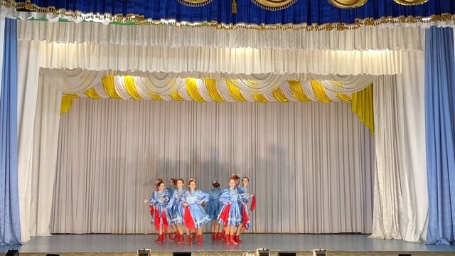 Танцевальный ансамбль "Ровесник" смотреть онлайн