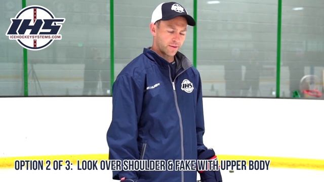 Puck Retrieval Along The Boards смотреть онлайн