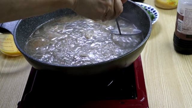 Обалденный суп с пельменями и рисовыми клецками/Суп, который любят готовить корейцы. смотреть онлайн