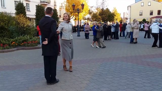 НОН-СТОП. ТАНГО В ОСЕННЕМ ГОРОДЕ.... смотреть онлайн