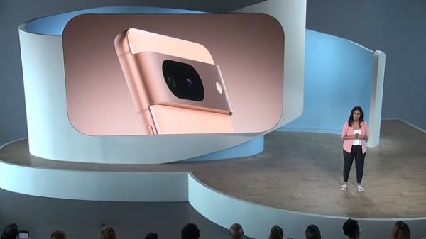 Pixel 8 vs. Pixel 7 PRO - Which Is a Better Deal?