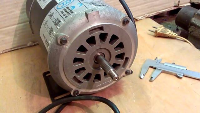 электродвигатель 220 вольт 750 Ватт 2850 оборот смотреть онлайн