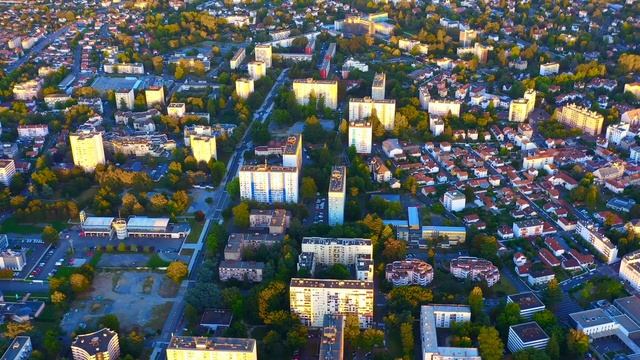 City of Pau, FRANCE in 4K Ultra HD | Explore Pau and Pyrenees Mountains in France смотреть онлайн