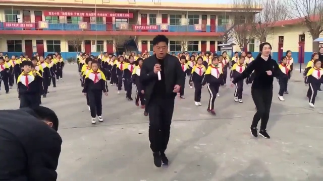 ТАНЕЦ КИТАЙЦЕВ