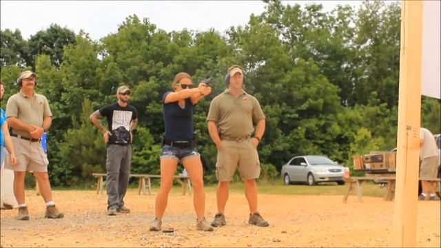 Range Time with Cory & Erika - Shooting at Tactical Response смотреть онлайн