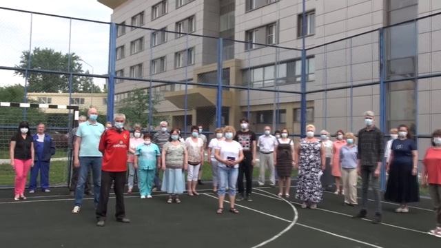 Торжественный подъём Российского флага