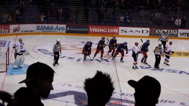 Fighting and random highlights from European Trophy ice hockey game Jokerit - HIFK 1.9.2012 смотреть онлайн