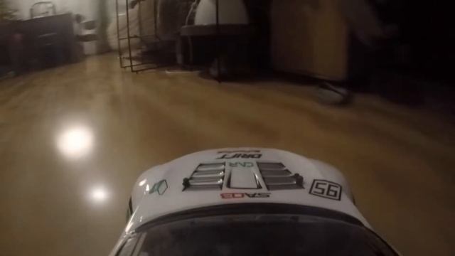 Дрифт по квартире под рэп смотреть онлайн