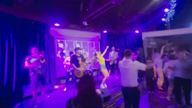 ОГОНЕК БЭНД - РЕТРО ВЕЧЕРИНКА ( COVER BAND) смотреть онлайн