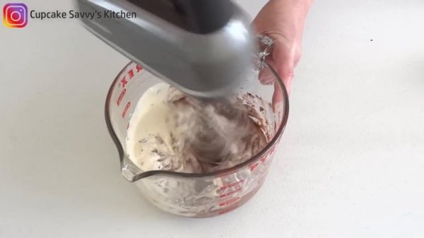 Triple Chocolate Dessert Cups SO easy to make and absolutely delicious! Can be made ahead.