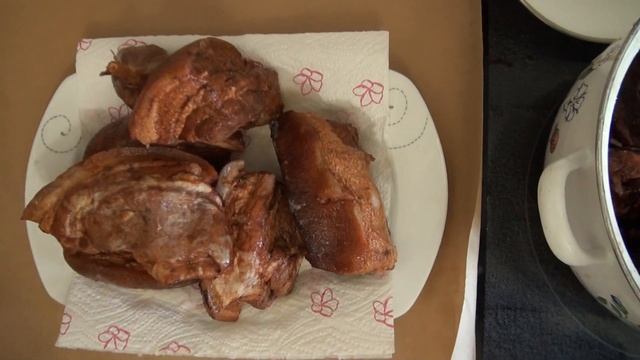 Сало в луковой шелухе