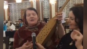 На Пандуре Шамсият Абдулаева Поёт Аварская Песня