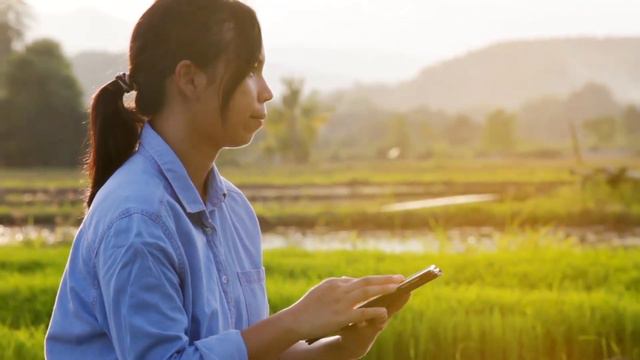 Globalization Isn't Finished; It's Changing | Welcome to the New Globalization смотреть онлайн