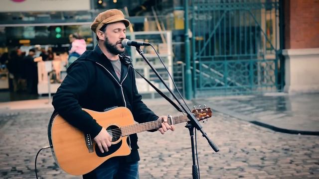 Mad World Rob Falsini Street Performer Guitar Cover by Tears for Fears Covent Garden, London смотреть онлайн