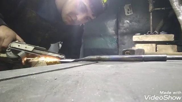 Кованая пешня "Ласточкин хвост" из штока стойки. смотреть онлайн