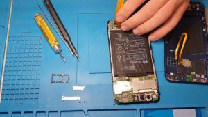 Замена аккумулятора на Honor 7x