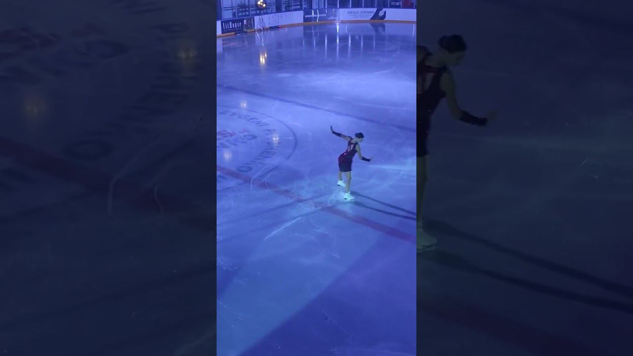 Самоделкина вернулась на лёд! Номер на открытии новой арены Плющенко смотреть онлайн