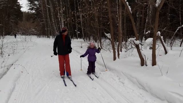 Зимние забавы - стихи, лыжи и лопаты - зима 2020-2021 смотреть онлайн