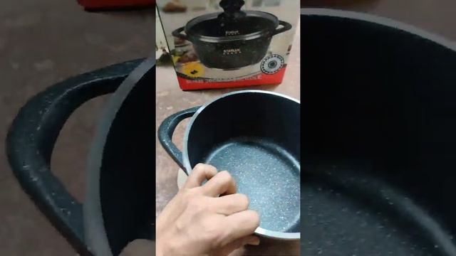 Кастрюля с мраморным покрытием STARLUX со стеклянной крышкой + прихватки в подарок! смотреть онлайн