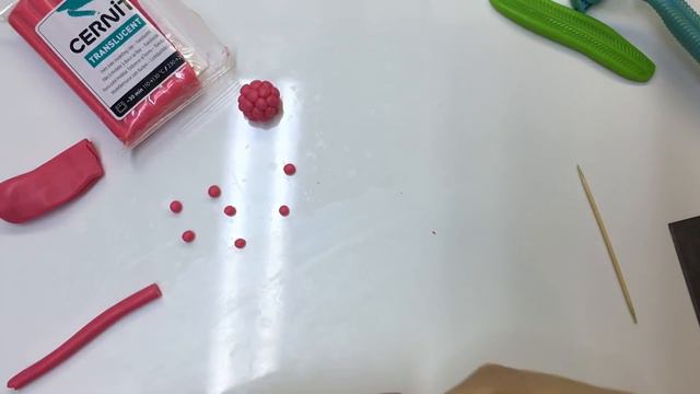 МАЛИНА из полимерной глины ПРОСТОЙ мастер класс /Polymer clay смотреть онлайн