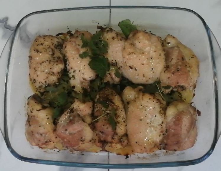 Быстрый ужин - Бедра куриные с Картофелем в духовке