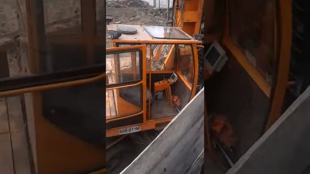 В Астрахани нарушают правила безопасности строительства. смотреть онлайн