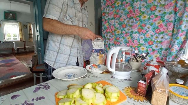 ПРОСТОЙ РЕЦЕПТ ИЗ КАБАЧКА: ПРОБУЮ ДЕРЕВЕНСКУЮ КУХНЮ смотреть онлайн