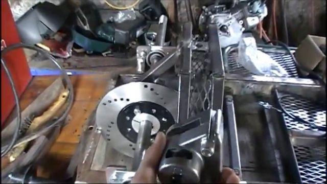 Racing Mower Re-build Update #11 смотреть онлайн