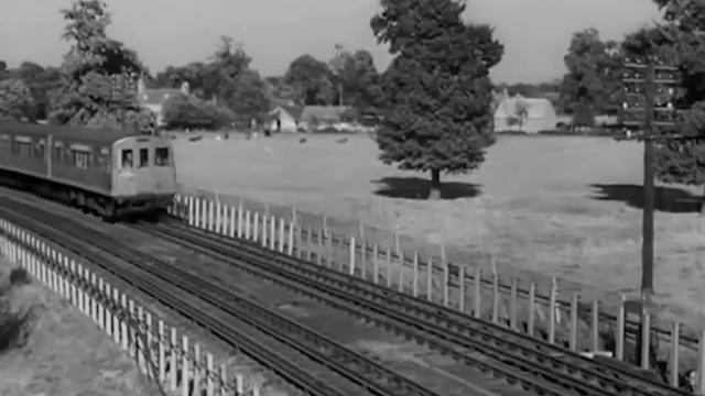 Train  Public Transport in London - 1941 British Council Film Collection - CharlieDeanArchives
