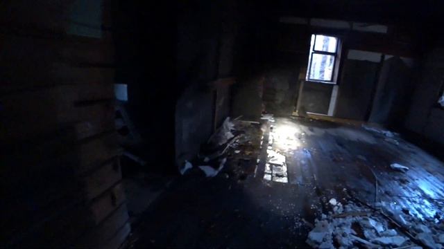 Наткнулся на заброшенную базу отдыха в лесу смотреть онлайн