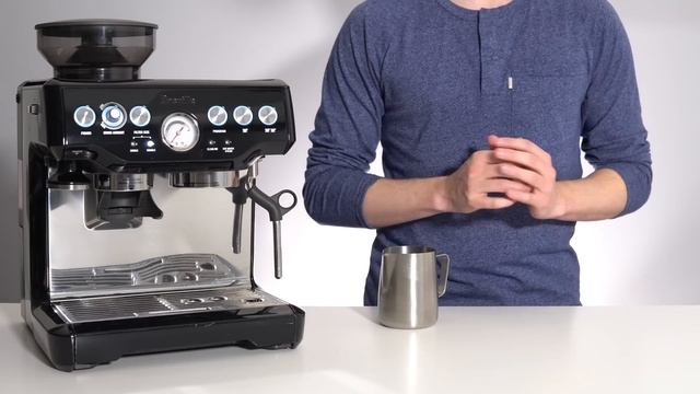 How to Steam Milk on the Breville Barista Express смотреть онлайн