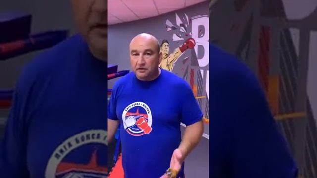 занятия боксом #клуббоксараунд #зеленоградбокс #тренерпобоксу смотреть онлайн