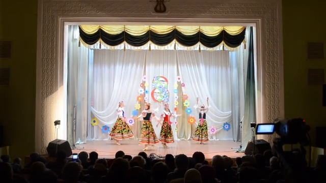 белорусский народный танец Перепелочка Паричи Беларусь хореограф Кубекина Татьяна смотреть онлайн