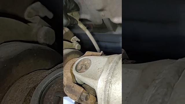 Como Cambiar La Bomba De Gasolina En Una 2001 GMC Savana/ Chevrolet Express