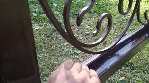 Откатные ворота установлены. Все своими руками. Холодная ковка
