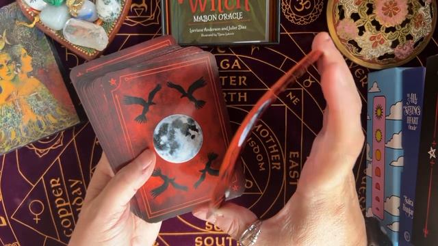 Seasons of the Witch Mabon Oracle unboxing and flip through смотреть онлайн
