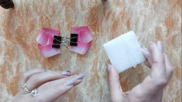 Бантики из органзы градиент. МК. Бантики своими руками. Мастер-класс. . смотреть онлайн