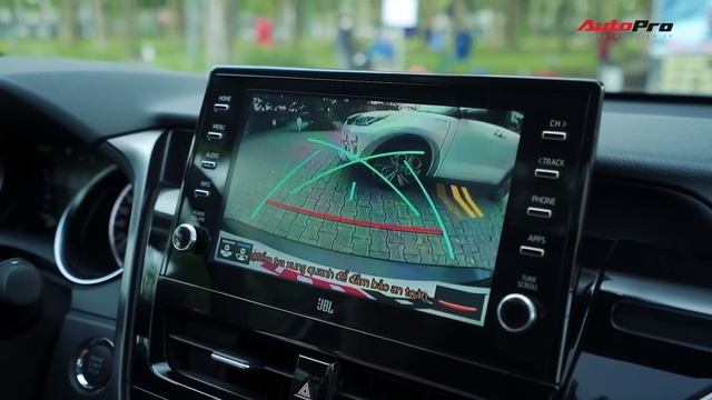 Thử chê Toyota Camry 2.0Q và cái kết! смотреть онлайн