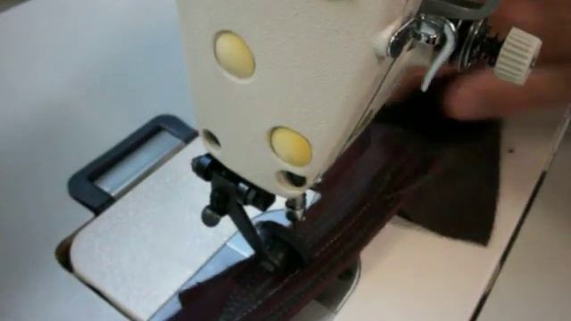 YAMATA FY8500 Leather Presser foot Sewing Machine смотреть онлайн