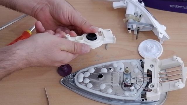 Ütü Tamiri Nasıl Yapılır? Ütü Nasıl Parçalarına Ayrılır смотреть онлайн