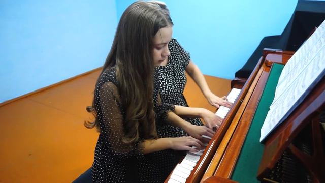 Назарова Дарья "Пьеса" смотреть онлайн