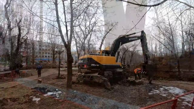 ЛУГАНСКУ ТРЕБУЕТСЯ КАПИТАЛЬНЫЙ РЕМОНТ ВСЕГО ГОРОДА - РАБОТЫ ПО ВОССТАНОВЛЕНИЮ ПРОДОЛЖАЮТСЯ смотреть онлайн