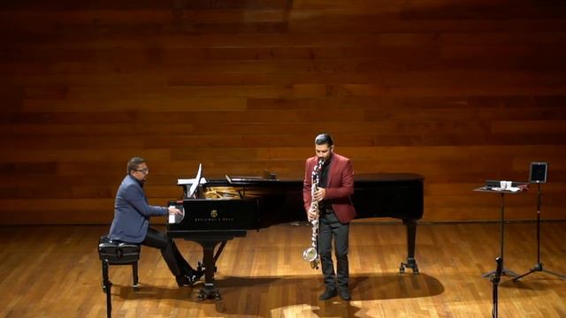 CZARDAS, Vittorio Monti - Dúo Bajo el Piano- bass clarinet and piano смотреть онлайн