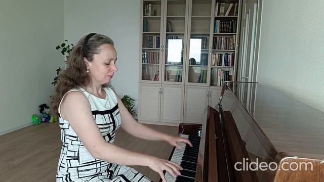 "Тень высокого старого дуба", музыка А.Панчина, слова неизвестного автора смотреть онлайн