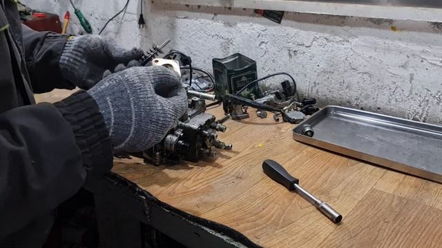 Паджеро 3 4м41 долгий запуск двигателя. дефектовка тнвд из Астаны смотреть онлайн